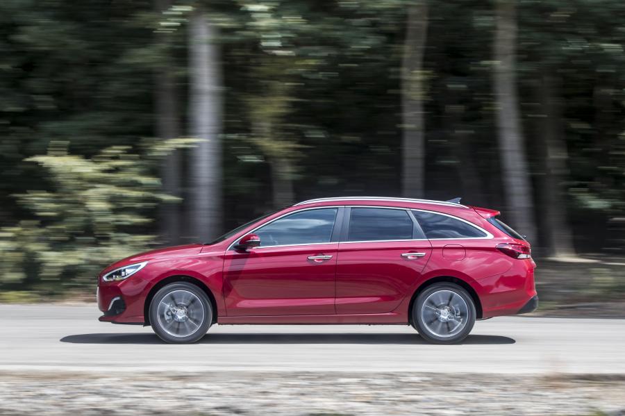  Hyundai i30 Tourer Go! SE (PD) 2018 года  (UK) (фото 4 из 40)